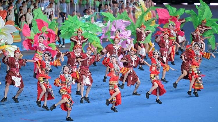 China’s Ethnic Minorities Games Open in Sanya with Spectacular Ceremony 12th National Traditional Games of Ethnic Minorities opens in Sanya