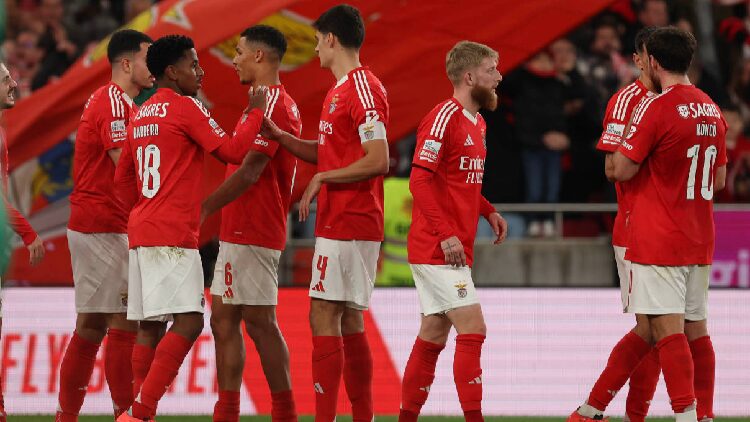 # - My News! Benfica Extend Lead at Primeira Liga Top After 3 0 Win Against Estoril