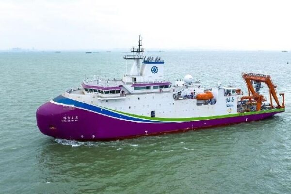 China delivers self-developed deep-sea scientific research vessel
