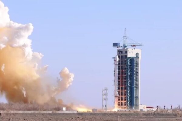 # - My News! China Launches Five Experiment Satellites Video Poster