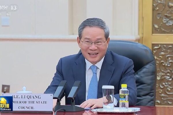 China to further deepen reform comprehensively, open up: premier