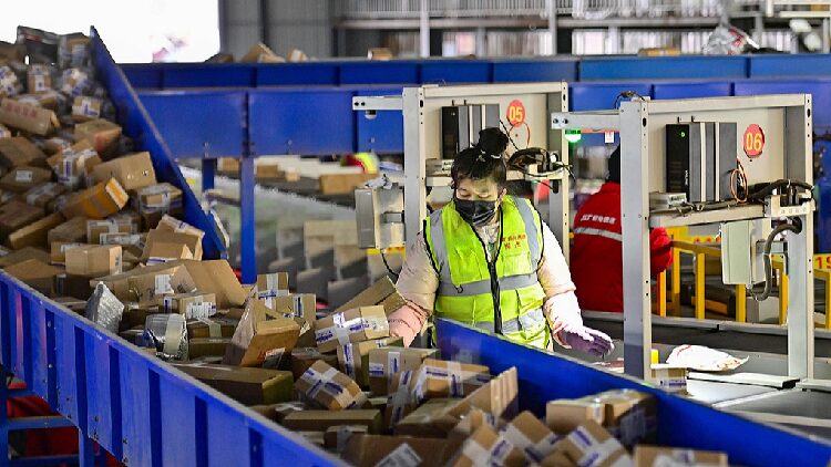 Chinas Jan nov Consumer Market Shows Steady Growth 