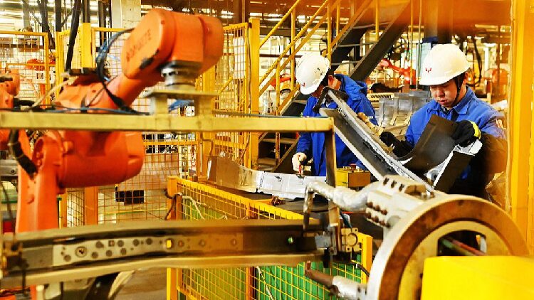 Chinas Manufacturing Pmi Continues Expansion in December 
