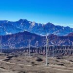 First Wind Project in S Xinjiang Connects to Grid 