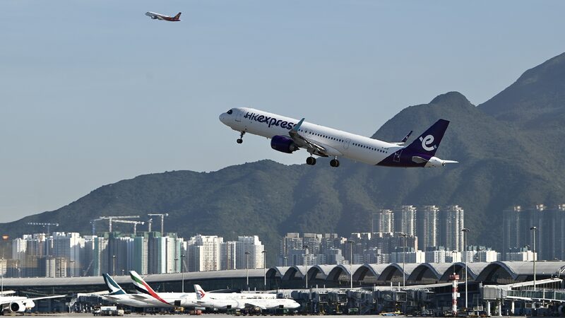 Hong Kongs Three runway System Goes into Operation 