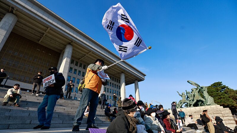 Live View of South Korean Parliament Ahead of Key Impeachment Vote Video Poster 