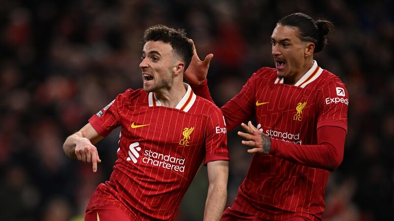 Liverpool Battles to 2 2 Draw at Home to Fulham 