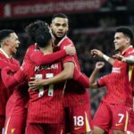 Liverpool Beat Manchester City 2 0 to Go Nine Points Clear 