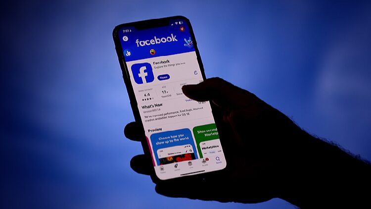 Meta Apps Suffer Global Outage 