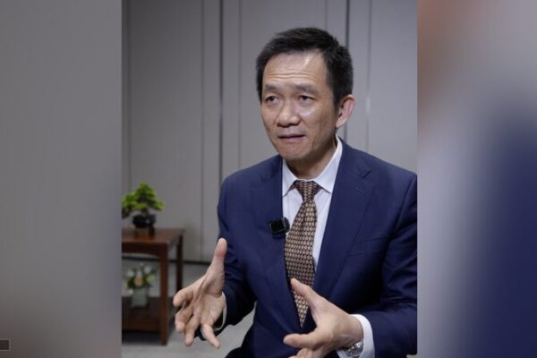 # - My News! Peking University Professor Offers Career Advice for Youth Video Poster