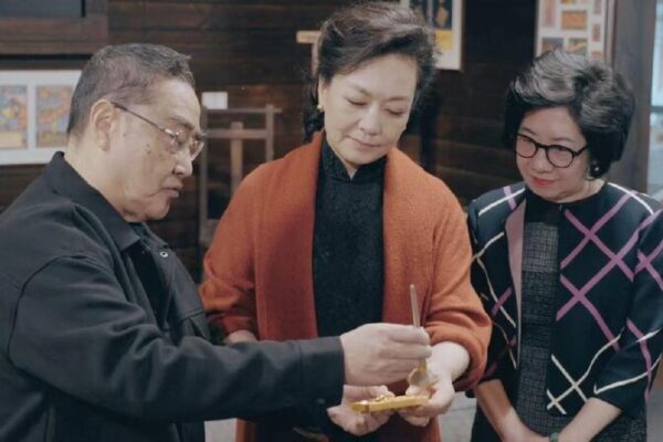Peng Liyuan calls on Macao students to embrace Chinese culture