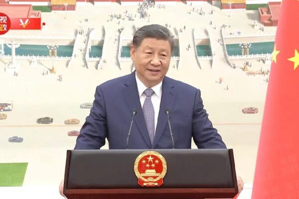 President Xi receives credentials of new ambassadors to China