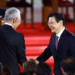 Singapore Lee Hsien Loong Supports Lawrence Wong to Lead Ruling Party 