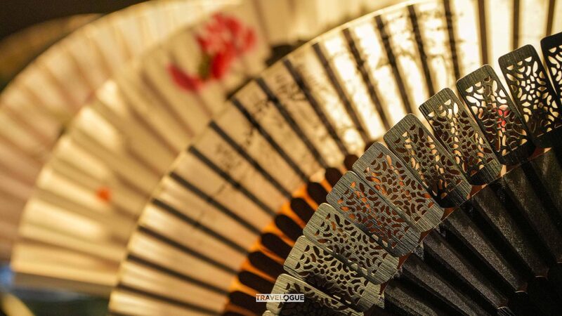 Suzhou Fan Exudes Elegance 