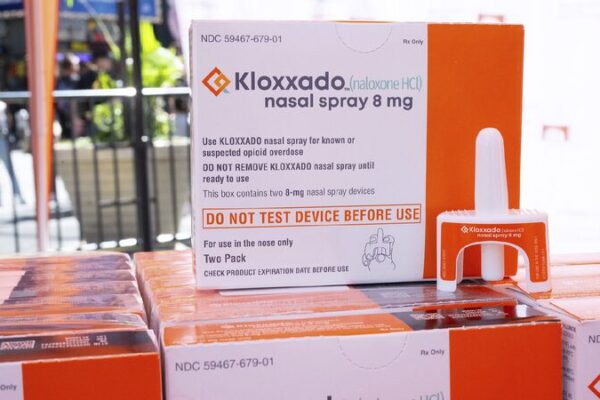 Trumps Aides engage Tech Giants to Address Online Drug Sales 