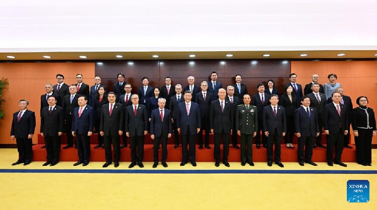Xi Meets Macao Sars New Executive Legislative Judicial Officials 