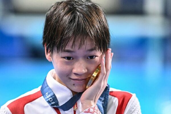 # - My News! Chinas Cao Yuan Quan Hongchan Named Diving Athletes of the Year