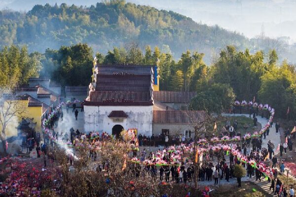 Travel Soars as Chinese New Year Holiday Kicks Off Chinese New Year travel soars as holiday kicks off