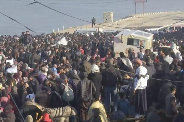 Displaced Gazans’ Return Delayed Amid Prisoner Swap Dispute Live: Displaced Gazans' uncertain journey back to Gaza City video poster