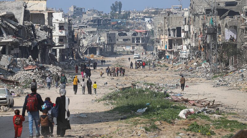 over 500000 Displaced Palestinians Return to N Gaza 