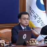 Rok Interim Leader Refuses to Accept Presidential Aides Resignations 