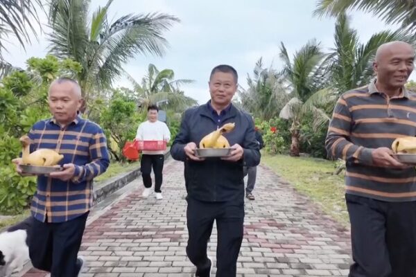 Sansha Fishermen Revive Ancestral Traditions to Welcome Lunar New Year Sansha fishermen honor their ancestry to welcome the New Year video poster
