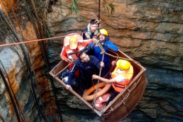 # - My News! Three Feared Dead As India Deploys Divers to Rescue Trapped Miners