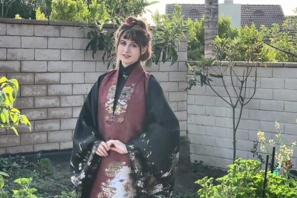 # - My News! American Girl Devoted to Studying Hanfu Promotes Cultural Exchanges Video Poster