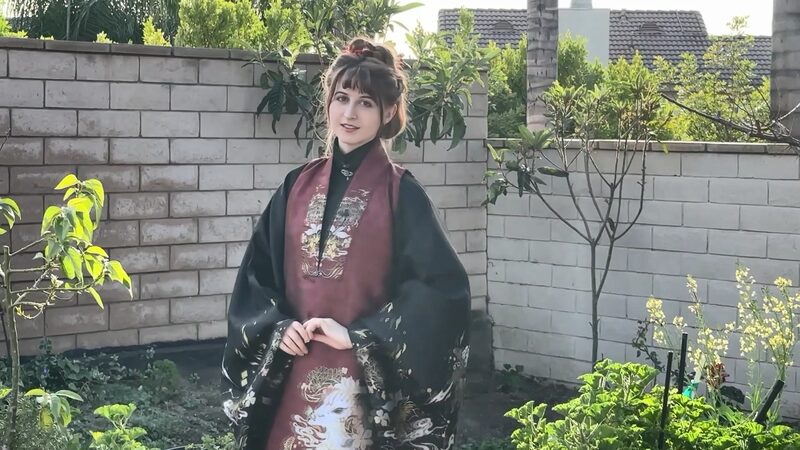 American Girl Devoted to Studying Hanfu Promotes Cultural Exchanges Video Poster 