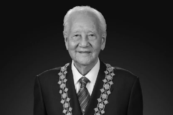 China’s First Nuclear Submarine Designer Huang Xuhua Dies at 99 Chief designer of China's first nuclear submarine passes away