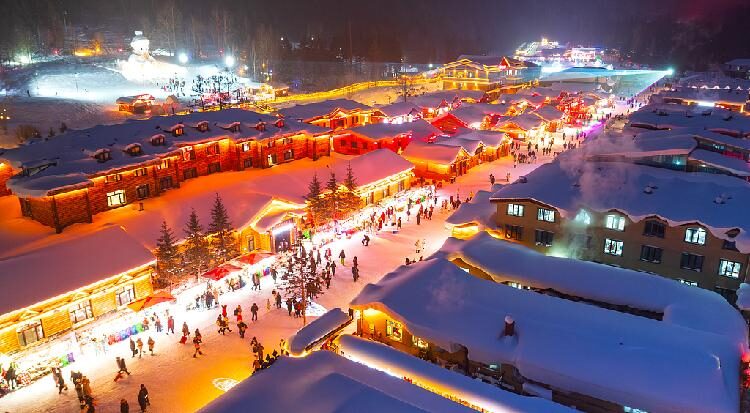 china Snow Town Sparkles with Spring Festival Cheer 