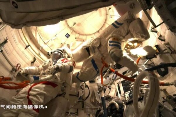 China Finalizes Astronaut Crews for Shenzhou-20 and Shenzhou-21 Missions China finalizes crew list for Shenzhou-20, Shenzhou-21 space missions