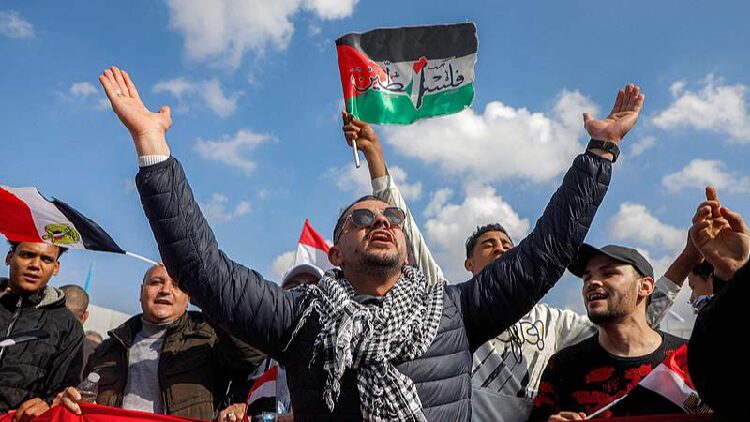 # - My News! Gazans Protest Trumps Population Relocation Proposal