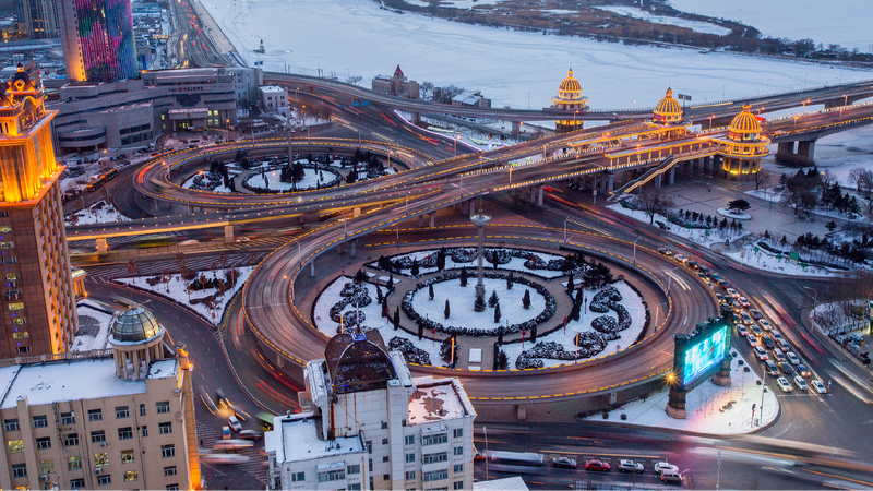 Live a Picturesque View of Chinas Harbin from Jihong Bridge 