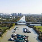 Live View of Jinghang Grand Canal in Chinas Zhejiang Province 