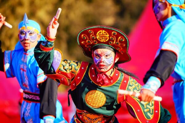 Beijing’s Ditan Park Temple Fair Blends Art and Heritage for Chinese New Year Temple fair at Beijing's Ditan Park, a fusion of art and heritage