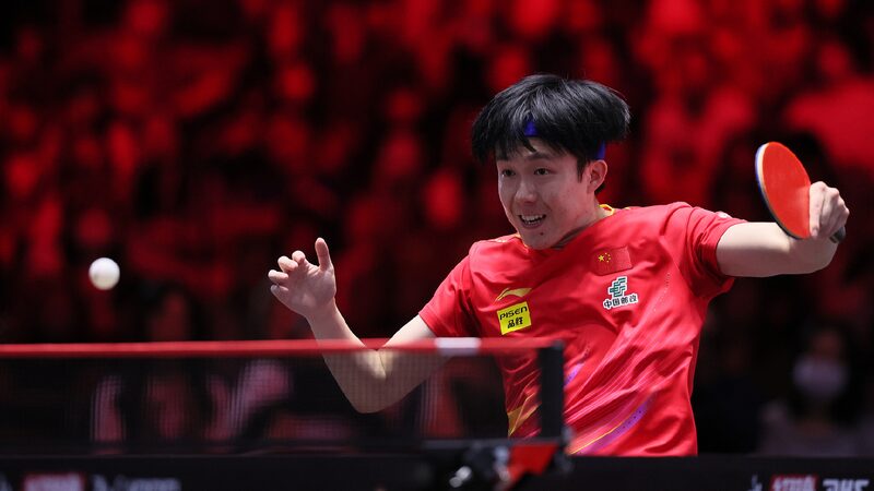 Top seeded Chinese Paddlers Progress at Singapore Smash 