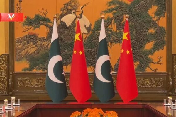 Xi: China ready to build closer China-Pakistan shared future community