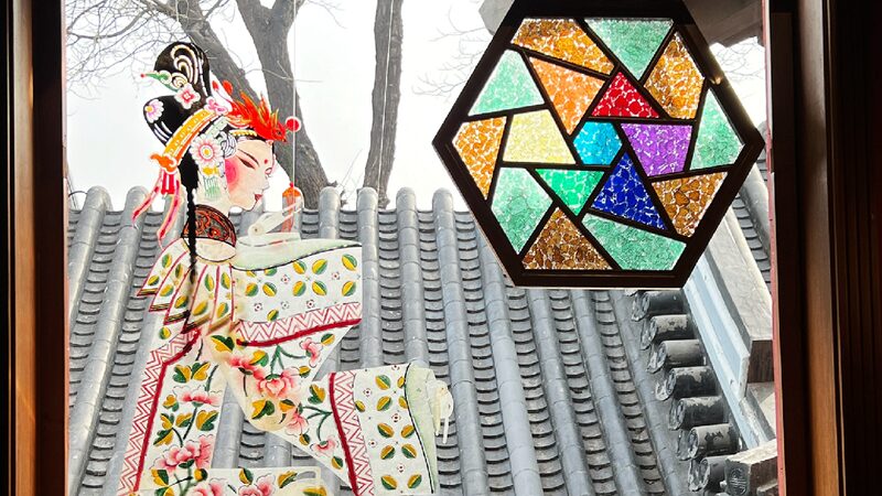 Art Ensemble Showcases Elegant Images of Heroine Mu Guiying 