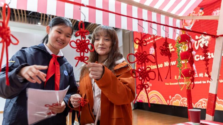 Cgtn Poll China Us Youths Value Mutual Benefit in Bilateral Ties 