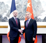 China France Oppose decoupling and Breaking the Chain