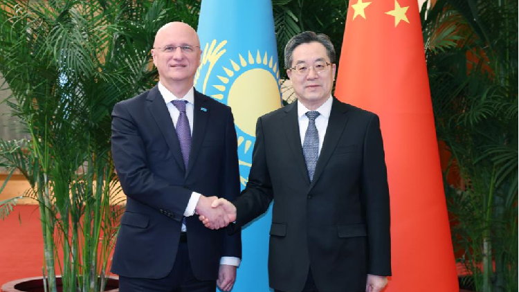 China Kazakhstan Vow to Deepen Practical Cooperation 