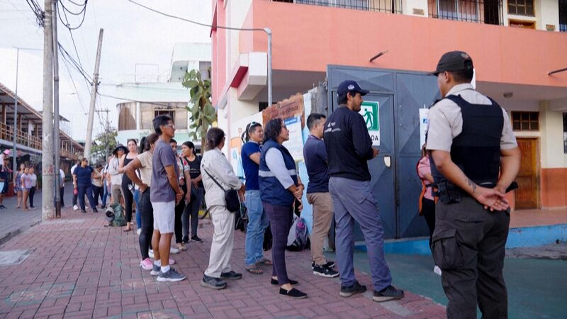 Ecuadors Presidential Candidates Clash in Contentious Debate Video Poster 