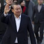 Impeached Rok President Released As Prosecution Decides Not to Appeal 