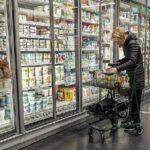 Inflation and Tariff Shocks Entangle Us Economy 