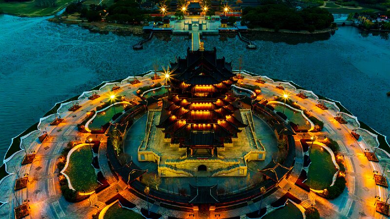 Magnificent Night Views of Chongyuan Temple 