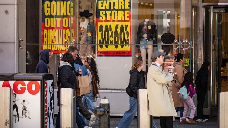 Multiple Warning Signs Flash As Us Recession Risks Mount 