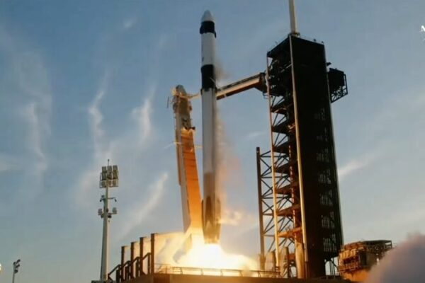 # - My News! Nasa Spacex Launch Crew to Replace Stranded Astronauts Video Poster