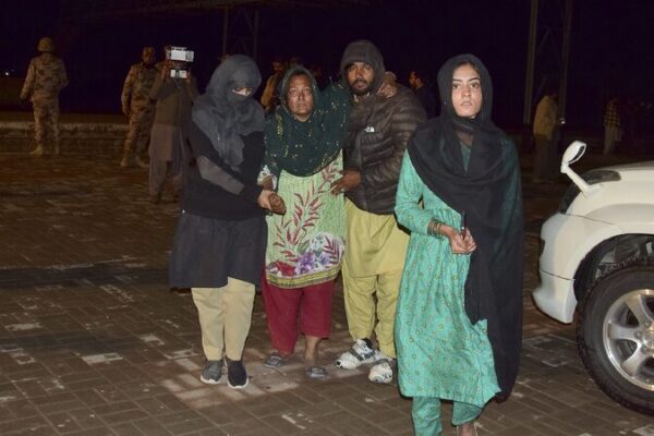 155 Hostages Freed After Pakistan Train Attack, 27 Terrorists Killed Pakistan train attack: 155 rescued, others still held hostage
