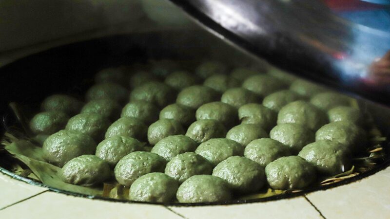 Qingming Cake Guizhou Tujias Time honored Festive Delicacy 
